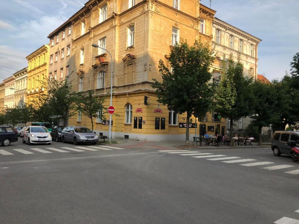 Apatrhostel Brno Μπρνο Εξωτερικό φωτογραφία